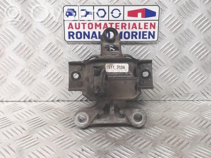 Opel Karl Engine mount bracket 