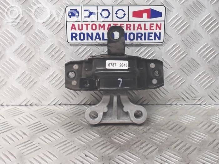 Opel Karl Engine mount bracket 