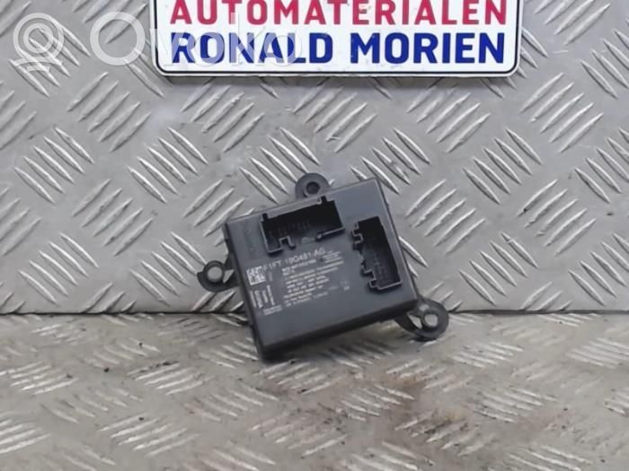 Ford Focus Antenna control unit 