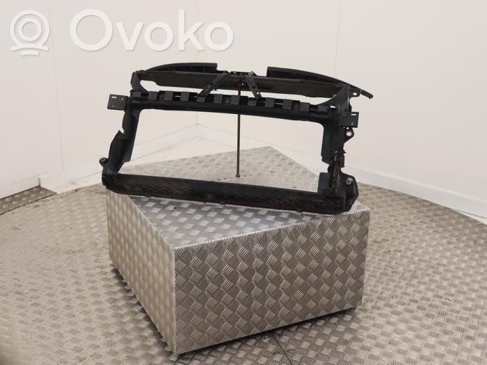 Volkswagen Phaeton Radiatoru panelis 
