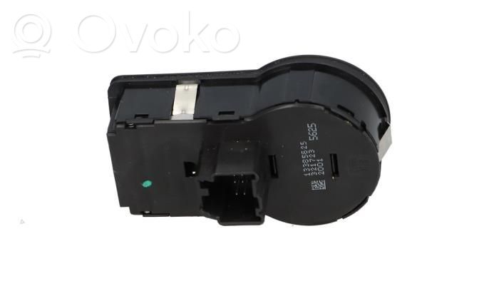 Opel Astra J Light switch 