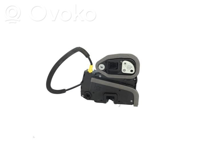 Opel Astra K Rear door lock 
