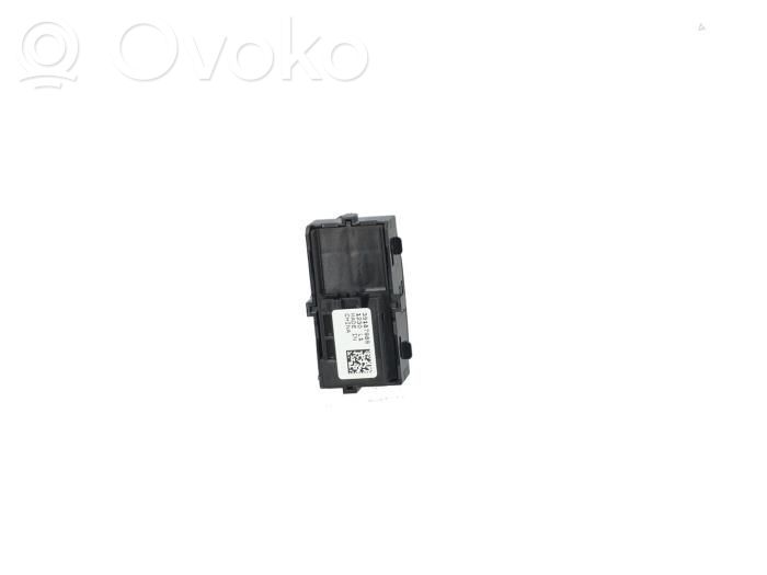 Central locking switch button   13437276
