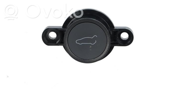 Tesla Model 3 Tailgate/trunk/boot open switch 