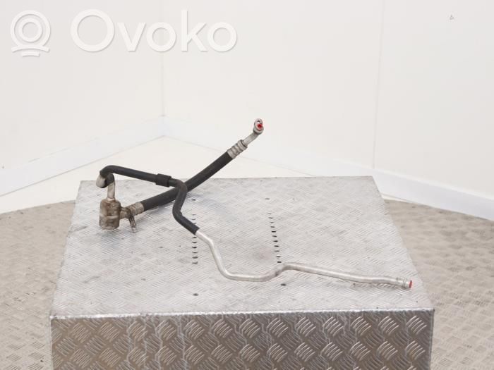 Audi TT Mk1 Ilmastointilaitteen putki (A/C) 