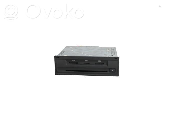 Audi Q2 - Radio/CD/DVD/GPS head unit 