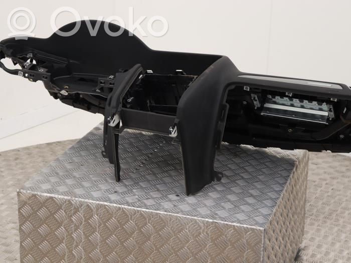 Audi A4 S4 B8 8K Deska rozdzielcza 