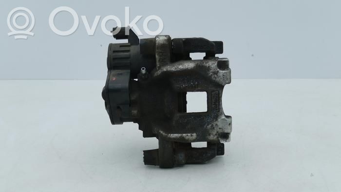 Ford Focus Задний суппорт 