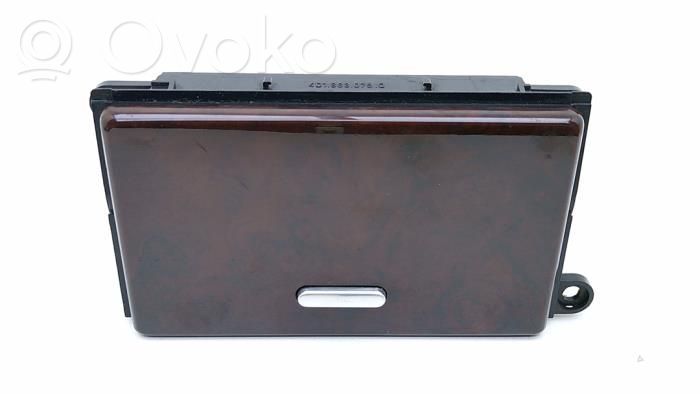 Audi A8 S8 D2 4D Portavasos delantero 