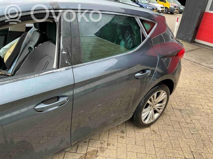 Seat Leon IV Galinės durys 