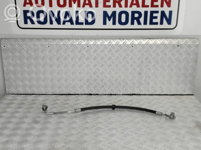 Audi A4 S4 B9 8W Wąż / Przewód klimatyzacji A/C 