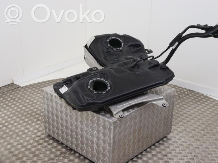 Audi RS6 C7 Polttoainesäiliö 