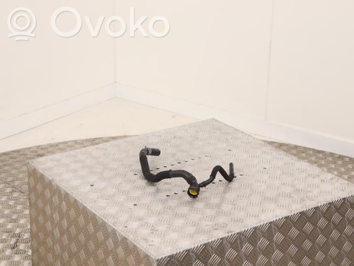 Audi Q3 F3 Przewód / Wąż chłodnicy