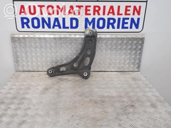 Opel Vivaro Querlenker vorne 