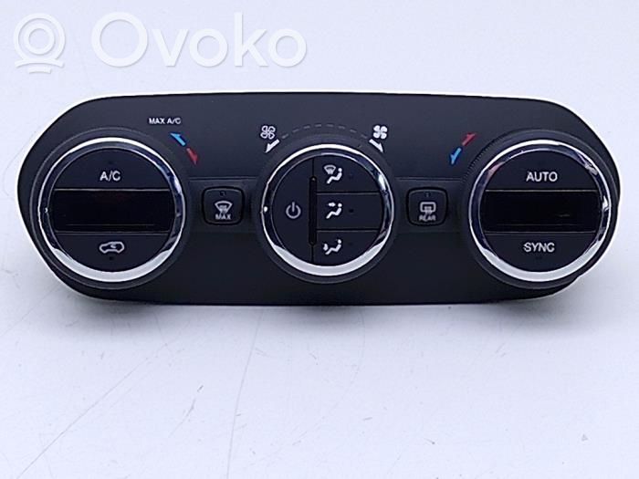 Jeep Renegade Climate control unit 