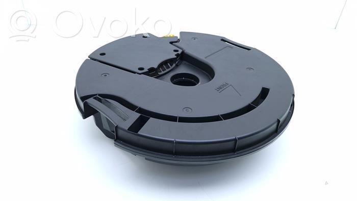 Volkswagen Taigo Front door speaker 
