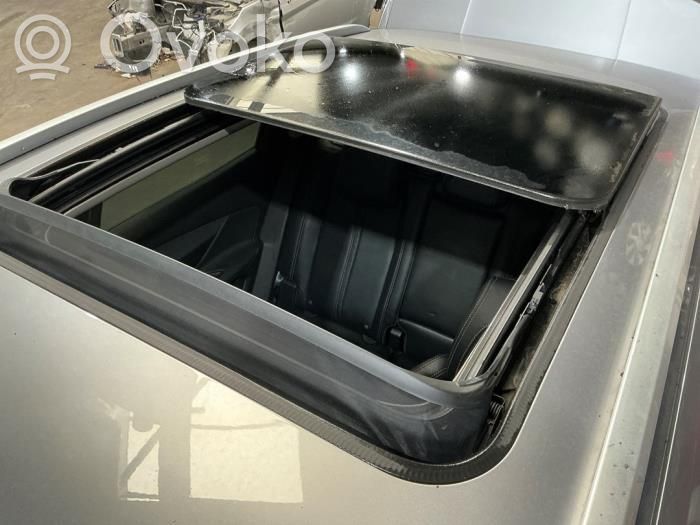 Peugeot 3008 II Stoglangio komplektas 