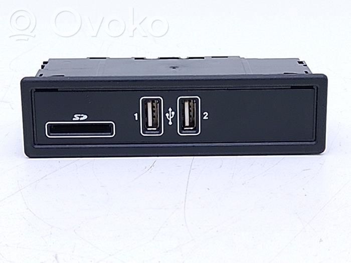 Mercedes-Benz AMG GT 4 x290 w290 Connettore plug in USB