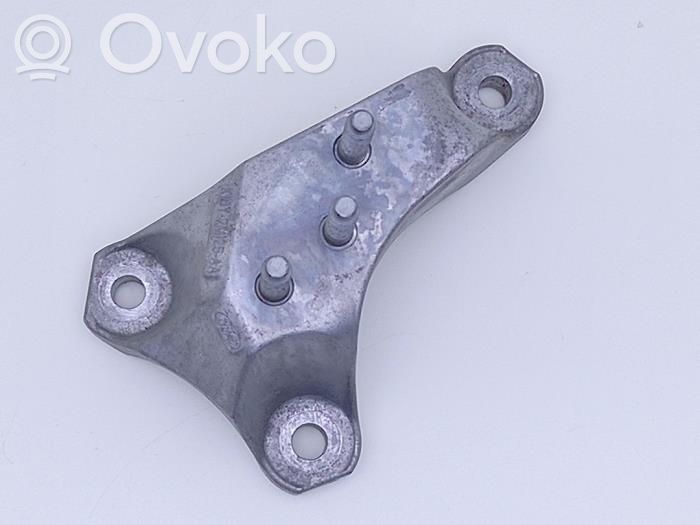 Ford Puma Gearbox mounting bracket 