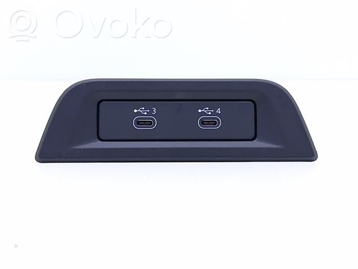 Audi E-tron GT USB socket connector 