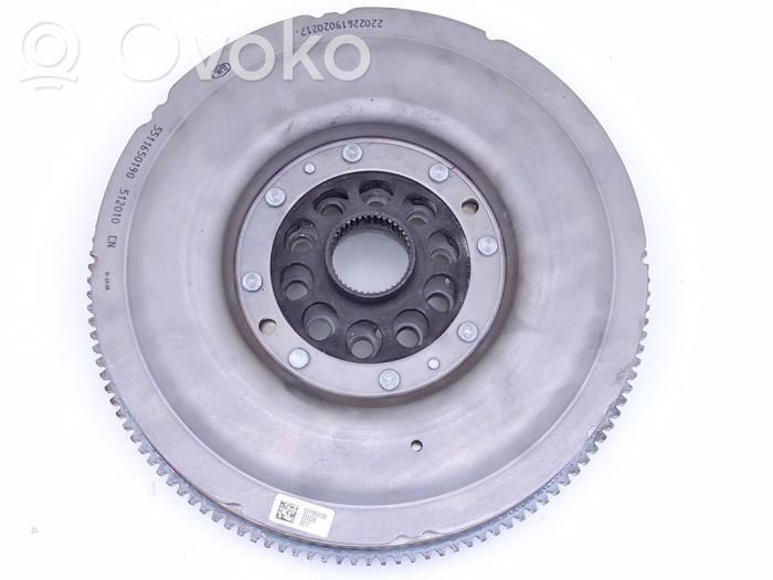 Lynk & co 01 Volante bimasa 