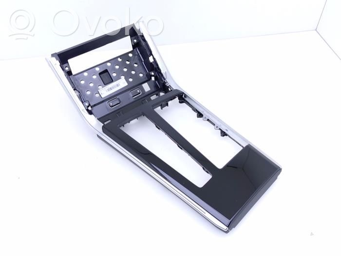 Consola central   4K1864261D3Q7
