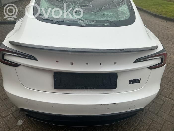 Tesla Model 3 Tailgate/trunk/boot lid 