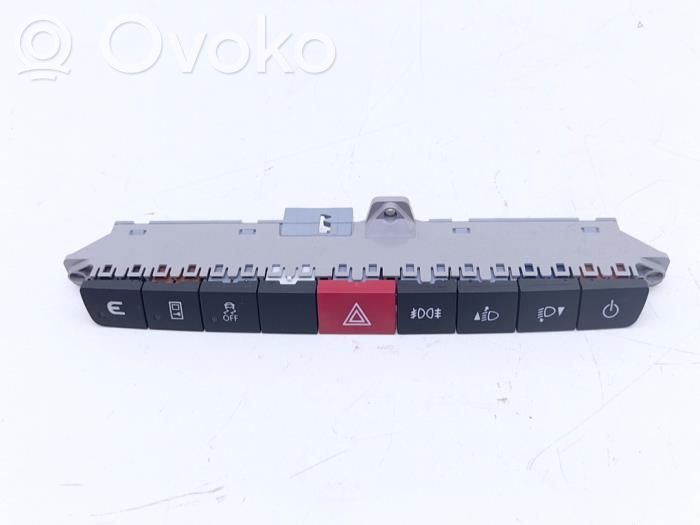 Iveco Daily 5th gen Przycisk świateł awaryjnych 