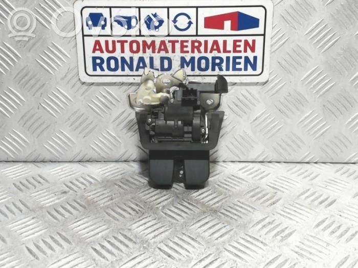Audi A4 S4 B8 8K Blocco/chiusura/serratura del portellone posteriore/bagagliaio