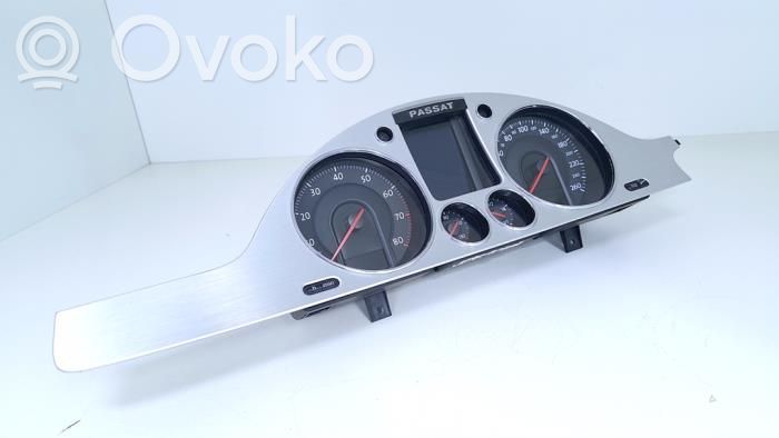 Volkswagen PASSAT B6 Licznik / Prędkościomierz 