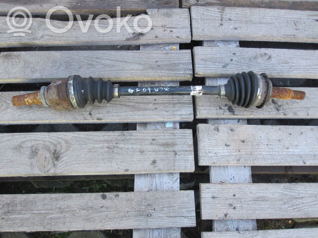 Toyota Yaris Eje de transmisión delantero 
