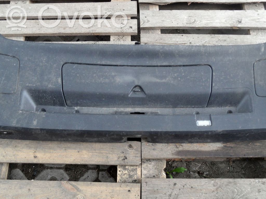 Audi Q7 4L Rivestimento portellone 