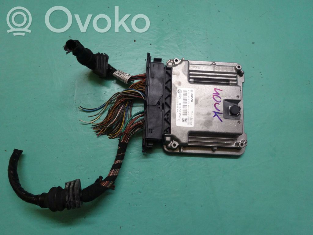 BMW 1 F20 F21 Engine control unit/module 