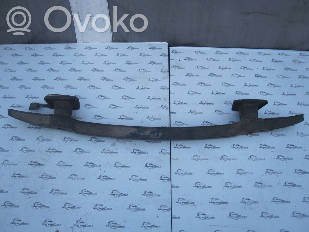 Aizmugurē bampera balka   7058467