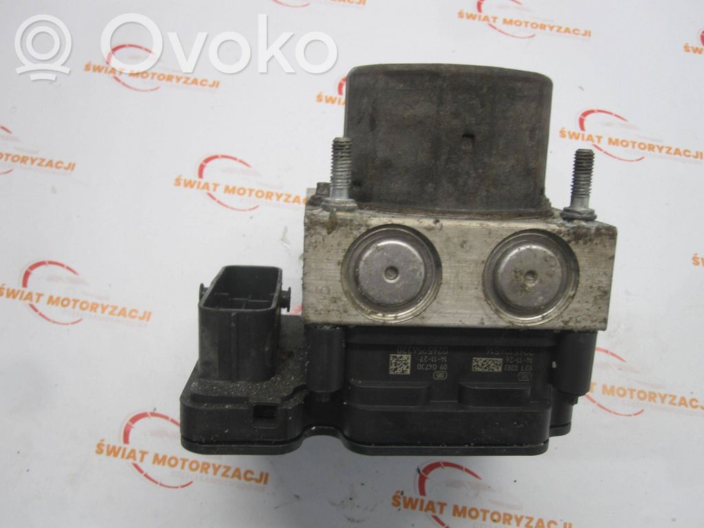 Smart ForFour II W453 ABS Pump 