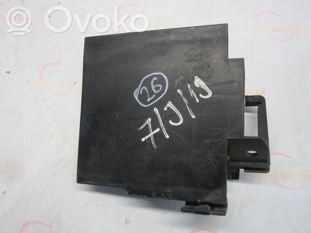 Opel Astra J Alte piese compartiment motor 