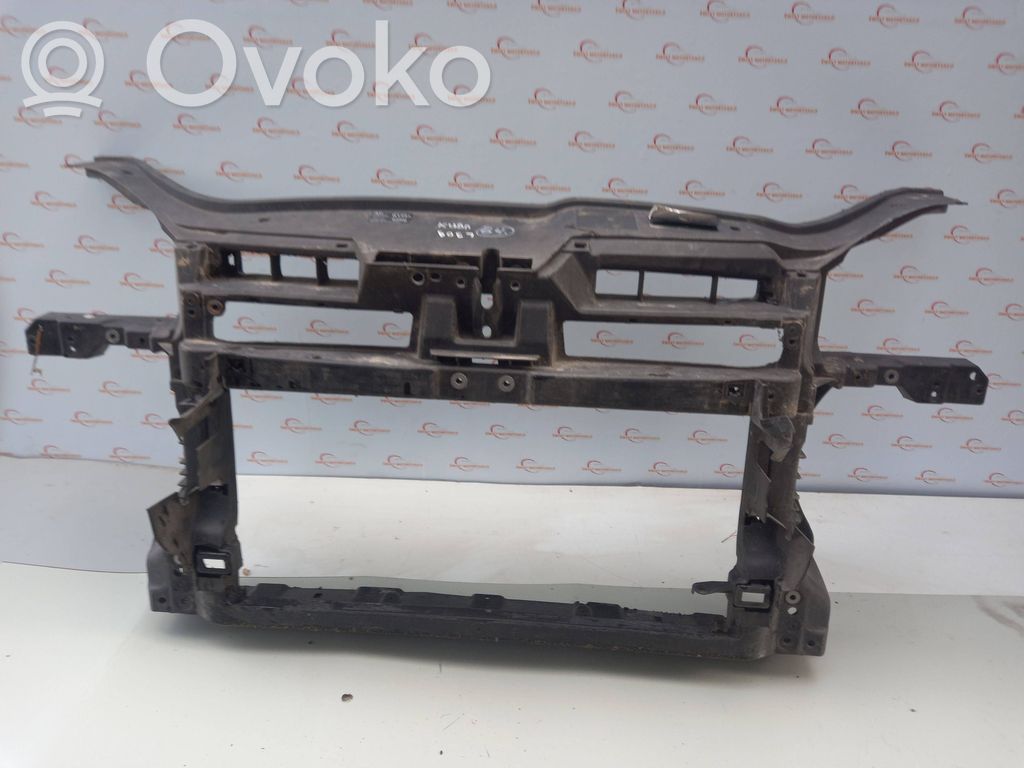 Volkswagen Golf V Radiatorių panelė 