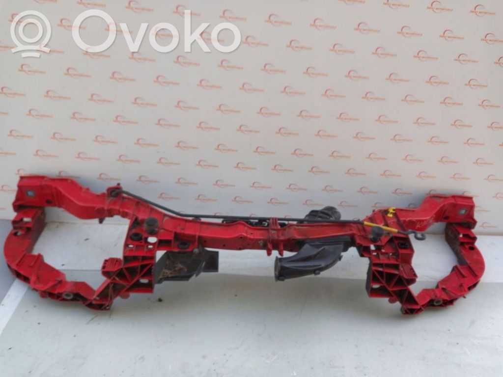 Ford Focus Radiatoru panelis 
