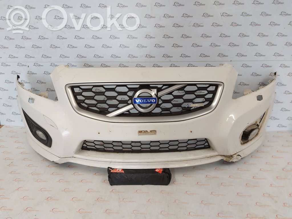 Front bumper   31290460