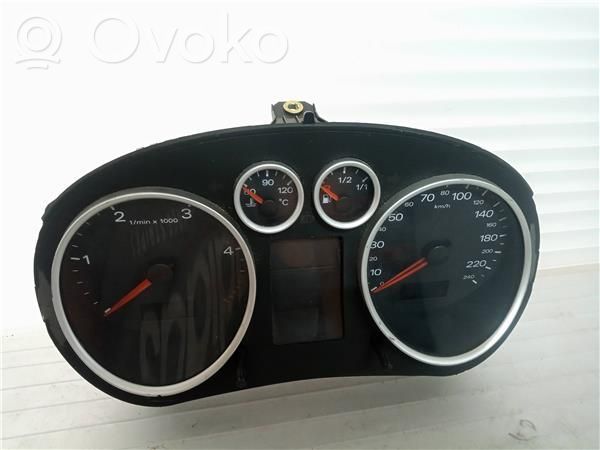 Audi A2 Velocímetro (tablero de instrumentos) 