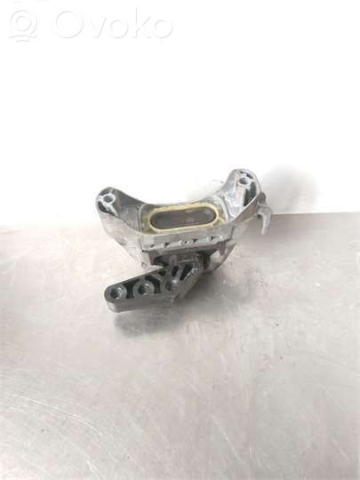 Engine mounting bracket   V061860101