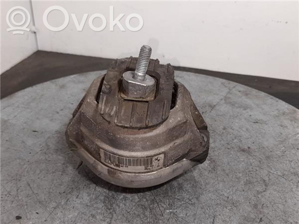 BMW 5 E60 E61 Engine mount bracket 