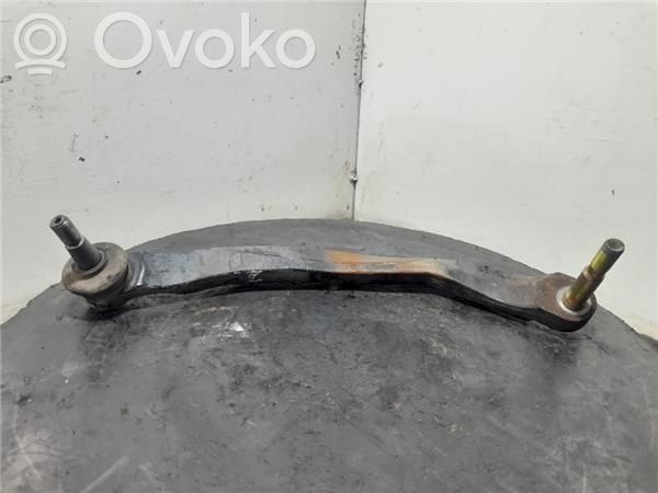 Nissan Primera Wahacz przedni 