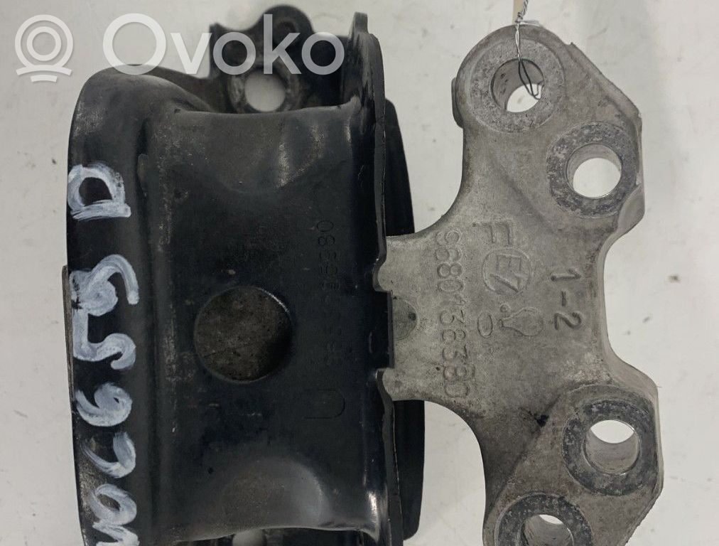 Peugeot 207 Engine mount bracket 