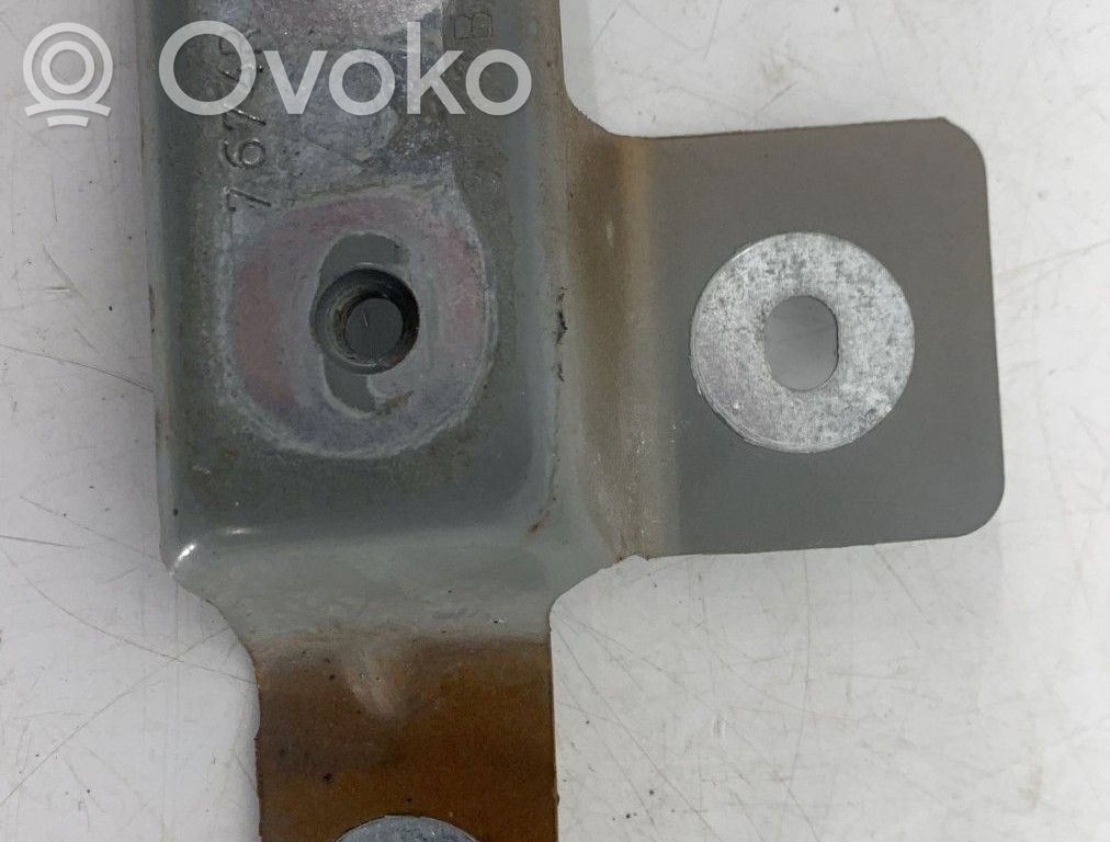 Renault Captur Fender mounting bracket 