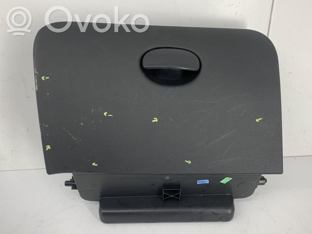 Citroen C3 Daiktadėžės (bordačioko) komplektas 