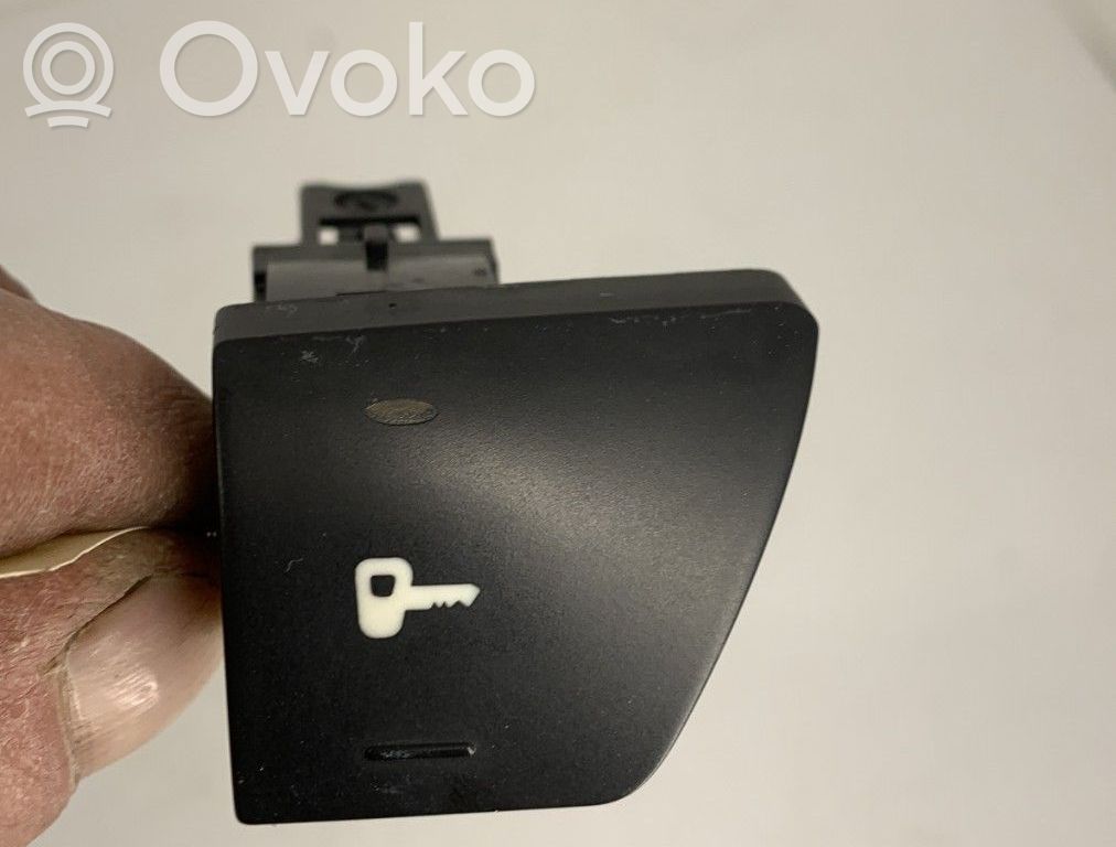 Peugeot 307 Central locking switch button 