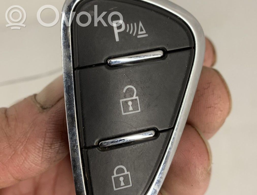 Opel Adam Botón interruptor de bloqueo de puertas 