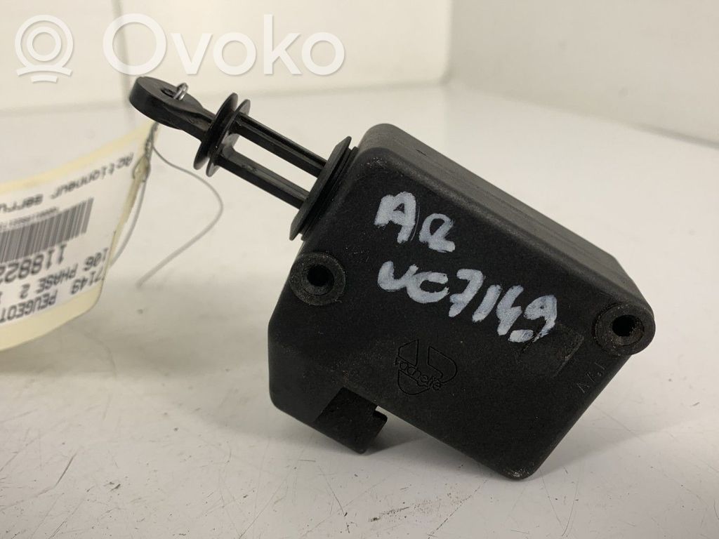 Peugeot 106 Tailgate/trunk/boot exterior handle 