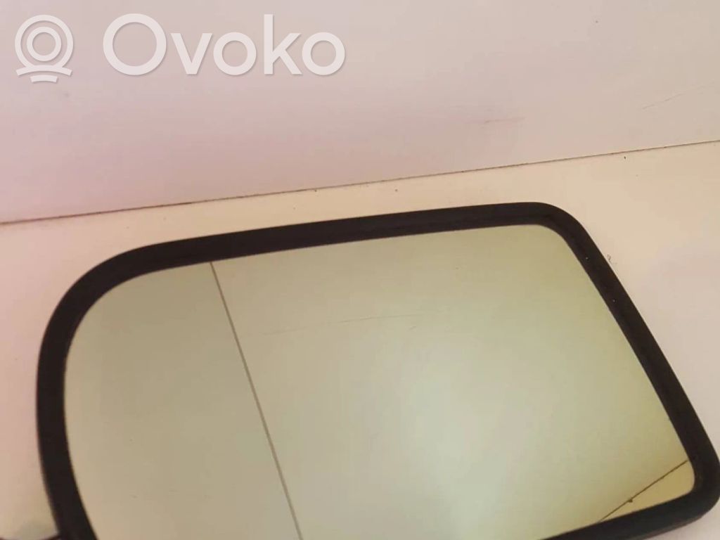 Front door electric wing mirror   E1010371